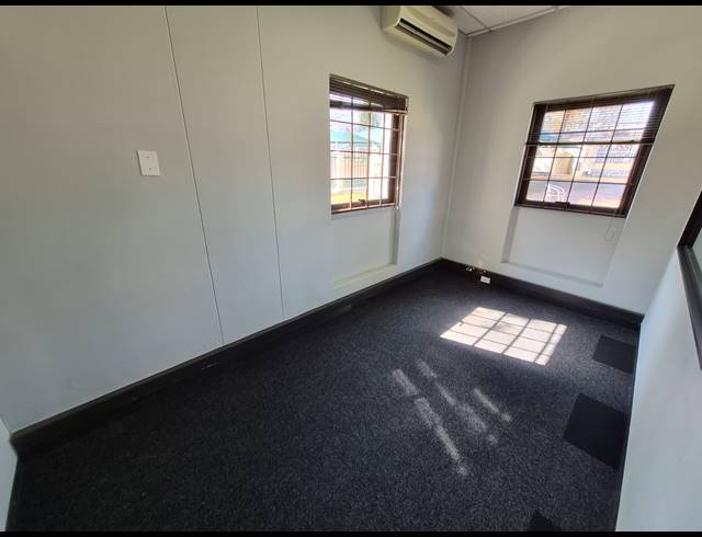 905M² OFFICE TO LET IN WOODMEAD